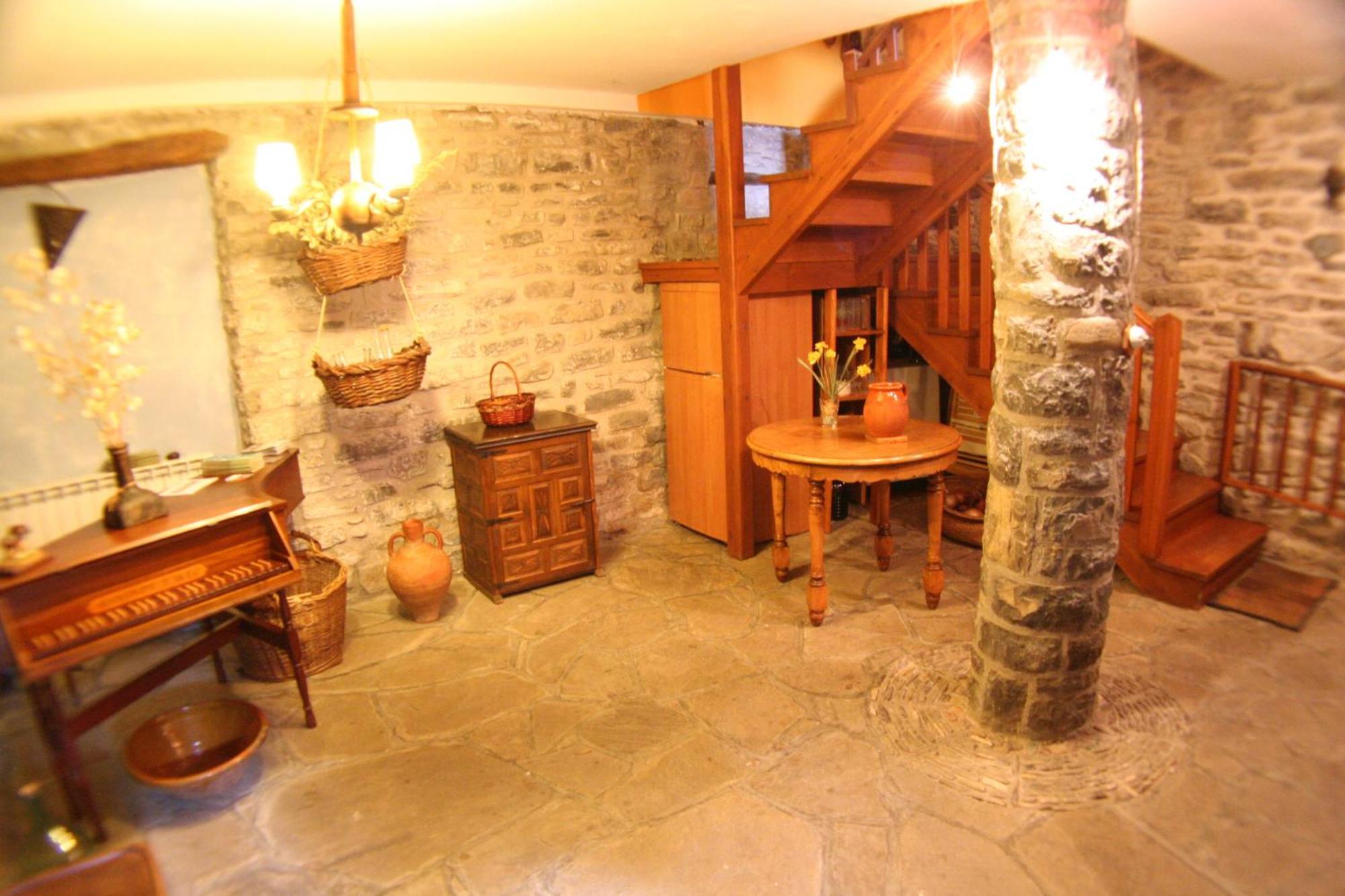 Casa Rural Basajarau Yosa de Sobremonte 外观 照片